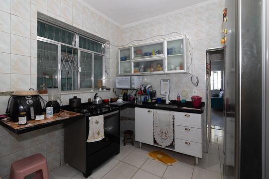 Cozinha de casa à venda com 2 quartos, 70m² em Realengo, Rio de Janeiro