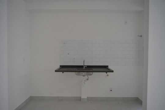 Cozinha de apartamento à venda com 1 quarto, 40m² em Vila Sao Pedro, Santo André
