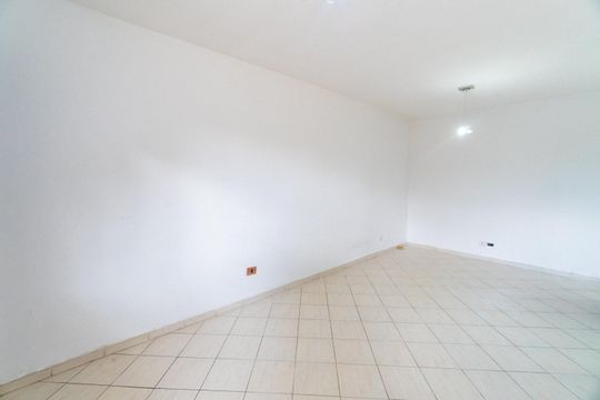 Sala de casa de condomínio para alugar com 2 quartos, 80m² em Jardim Jabaquara, São Paulo