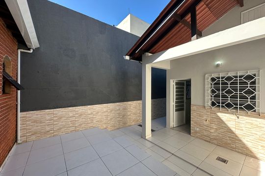 Quintal de casa à venda com 2 quartos, 150m² em Vila Pindorama, Barueri