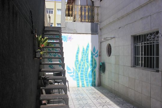 Quintal e lavanderia de casa à venda com 5 quartos, 247m² em Jardim Figueira, Guarulhos