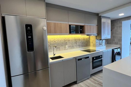 Cozinha de apartamento à venda com 2 quartos, 63m² em Vila Gilda, Santo André