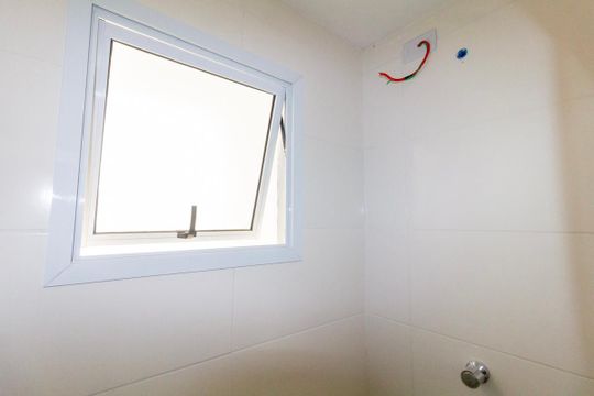Banheiro de apartamento para alugar com 1 quarto, 36m² em Penha de França, São Paulo