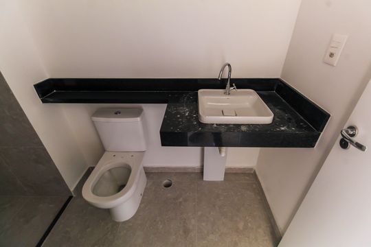 Banheiro de kitnet/studio à venda com 1 quarto, 27m² em Alto da Mooca, São Paulo