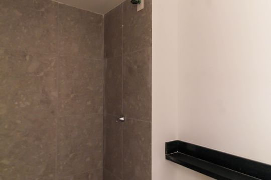 Banheiro de kitnet/studio à venda com 1 quarto, 27m² em Alto da Mooca, São Paulo
