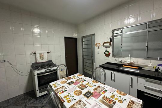 Cozinha de casa para alugar com 2 quartos, 250m² em Parque dos Camargos, Barueri