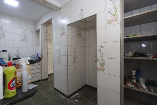 Cozinha de casa para alugar com 3 quartos, 375m² em Chácara Mafalda, São Paulo