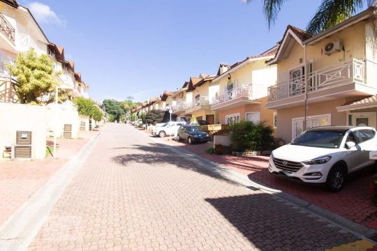 Área comum de casa de condomínio à venda com 4 quartos, 195m² em Portal dos Gramados, Guarulhos