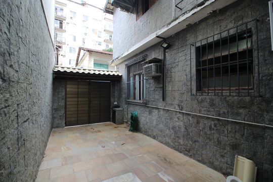 Garagem de casa de condomínio à venda com 6 quartos, 100m² em Anil, Rio de Janeiro