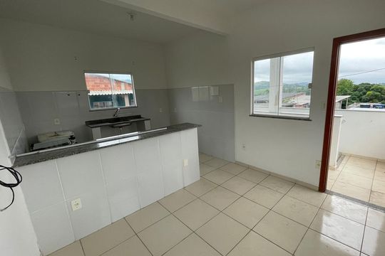 Cozinha de apartamento para alugar com 1 quarto, 45m² em Guaratiba, Rio de Janeiro