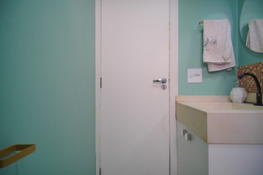 Banheiro de apartamento à venda com 2 quartos, 52m² em São Miguel, São Leopoldo