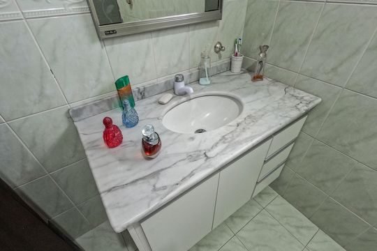 Casa à venda com 3 quartos, 200m² em Jardim Marisa, São Paulo