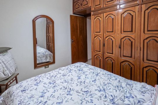 Casa à venda com 3 quartos, 200m² em Jardim Marisa, São Paulo