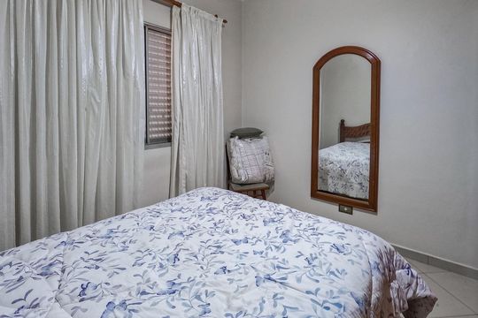 Casa à venda com 3 quartos, 200m² em Jardim Marisa, São Paulo