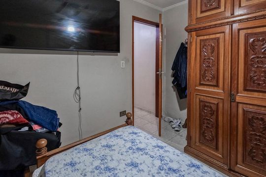 Casa à venda com 3 quartos, 200m² em Jardim Marisa, São Paulo