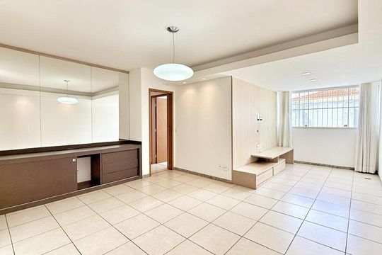 Apartamento à venda com 3 quartos, 80m² em Calafate, Belo Horizonte