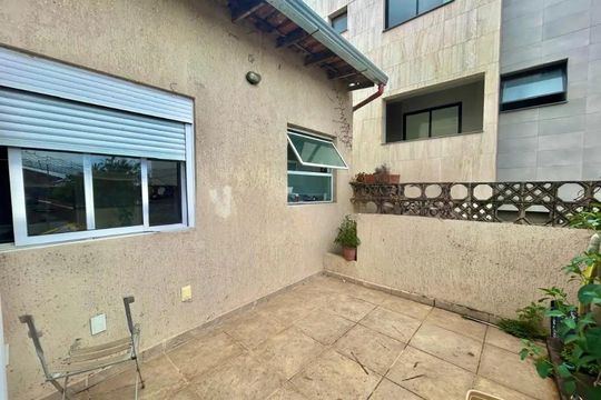 Casa para alugar com 5 quartos, 275m² em Prado, Belo Horizonte