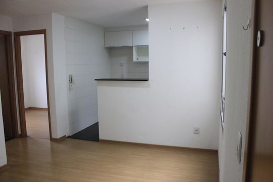 Sala de apartamento para alugar com 2 quartos, 45m² em Água Chata, Guarulhos