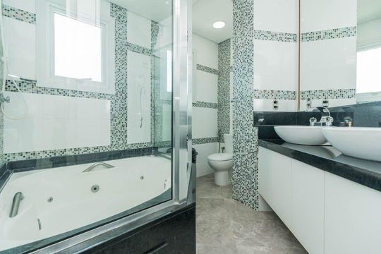 Banheiro 1 de casa para alugar com 4 quartos, 362m² em Jardim Dona Leopoldina, Porto Alegre