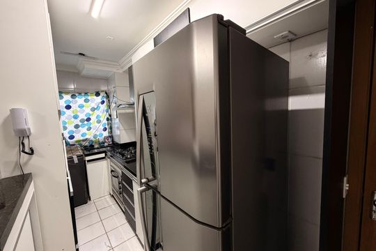 Cozinha de apartamento à venda com 2 quartos, 55m² em Qn 12c, Brasília