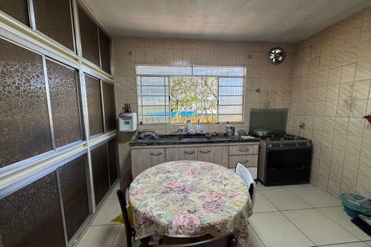 Cozinha de casa à venda com 3 quartos, 1365m² em Vila Bancaria, São Paulo