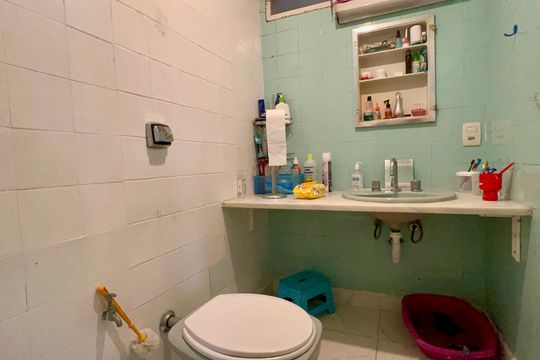 Banheiro de apartamento à venda com 2 quartos, 93m² em Pinheiros, São Paulo