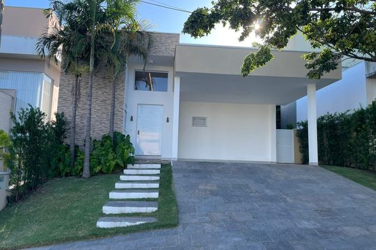 Fachada de casa de condomínio à venda com 3 quartos, 205m² em Swiss Park, Campinas
