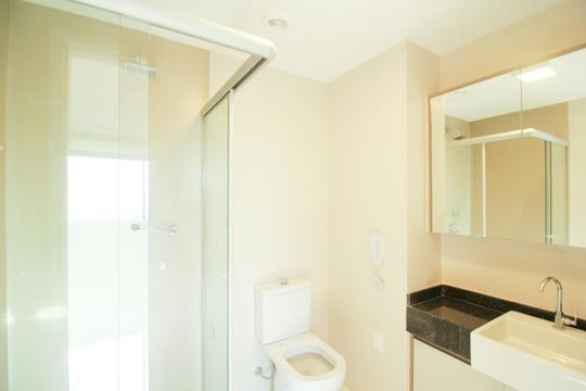 Banheiro de kitnet/studio à venda com 1 quarto, 26m² em Perdizes, São Paulo