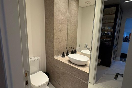 Banheiro de apartamento para alugar com 4 quartos, 155m² em Serra, Belo Horizonte
