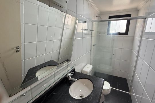Banheiro de apartamento à venda com 4 quartos, 146m² em Vila Olímpia, São Paulo