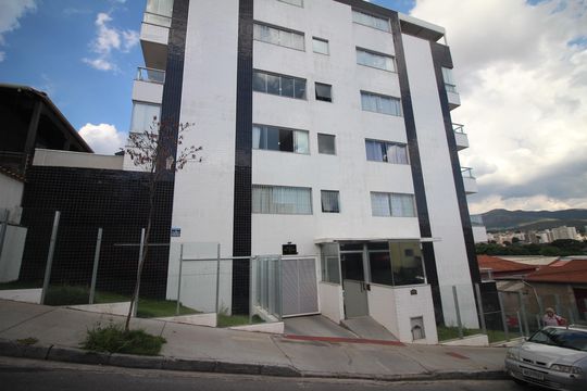 Área comum de apartamento à venda com 2 quartos, 130m² em Santa Helena, Belo Horizonte