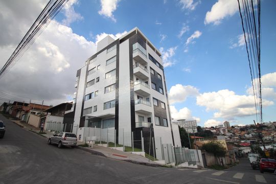 Fachada de apartamento à venda com 2 quartos, 130m² em Santa Helena, Belo Horizonte