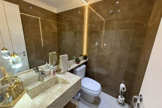 Banheiro de apartamento à venda com 3 quartos, 92m² em Centro, Diadema
