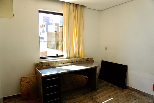 Suíte de apartamento para alugar com 2 quartos, 108m² em Barreiro, Belo Horizonte