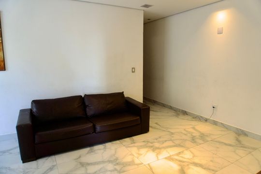 Sala de apartamento para alugar com 2 quartos, 108m² em Barreiro, Belo Horizonte