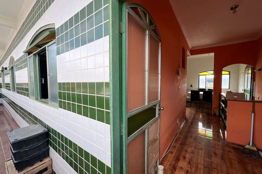 Casa à venda com 3 quartos, 400m² em Santa Terezinha, Belo Horizonte