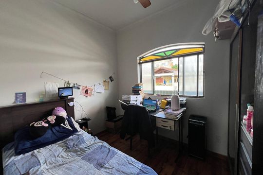 Casa à venda com 3 quartos, 400m² em Santa Terezinha, Belo Horizonte