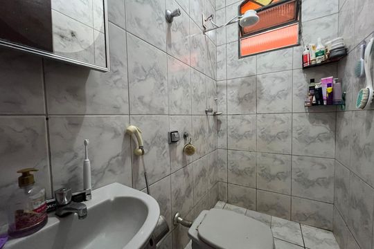 Casa à venda com 3 quartos, 400m² em Santa Terezinha, Belo Horizonte