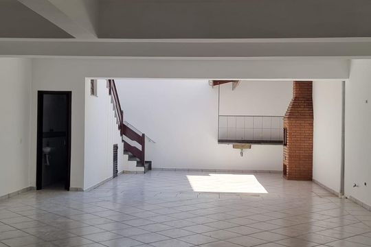 Garagem de casa à venda com 3 quartos, 219m² em Vila Jordanopolis, São Bernardo do Campo