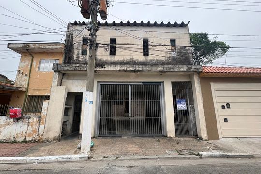 Fachada de casa à venda com 8 quartos, 270m² em São Lucas, São Paulo