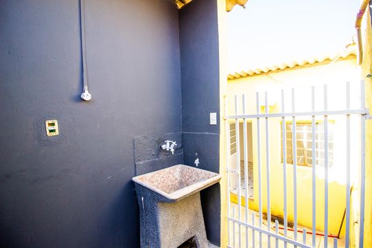 Área de Serviço de casa para alugar com 1 quarto, 80m² em Jardim Tatiana, Votorantim