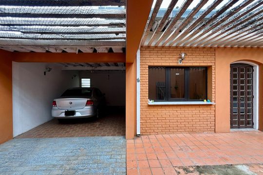 Garagem de casa para alugar com 4 quartos, 350m² em Jardim Leonor, Campinas
