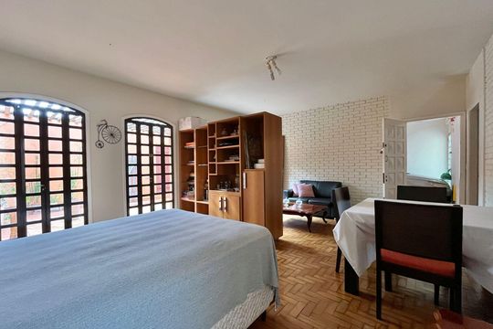 Casa para alugar com 4 quartos, 350m² em Jardim Leonor, Campinas