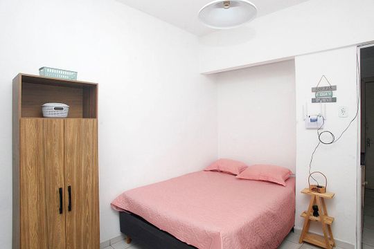 Studio - Sala /Quarto de kitnet/studio à venda com 1 quarto, 18m² em Centro Histórico, Porto Alegre