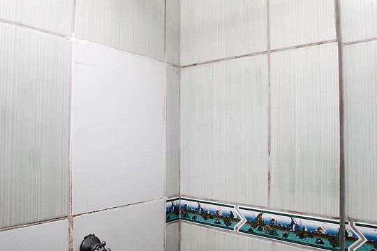Banheiro de kitnet/studio à venda com 1 quarto, 18m² em Centro Histórico, Porto Alegre