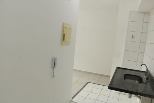 Cozinha de apartamento para alugar com 2 quartos, 56m² em Ponto Chic, Nova Iguaçu