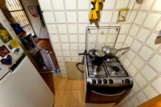 Cozinha de apartamento à venda com 2 quartos, 65m² em Santa Teresa, Rio de Janeiro