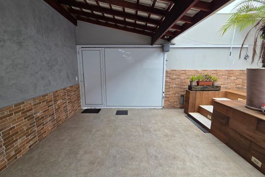 Garagem de casa para alugar com 2 quartos, 250m² em Princesa, Praia Grande