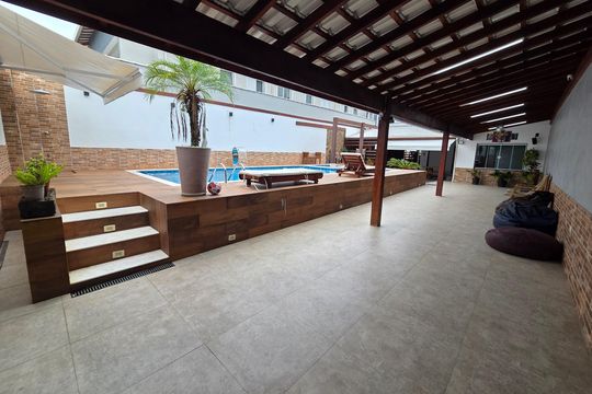 Garagem de casa para alugar com 2 quartos, 250m² em Princesa, Praia Grande