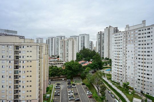 Vista de apartamento para alugar com 2 quartos, 44m² em Vila Suzana, São Paulo